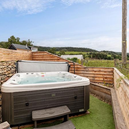 Alba - Charming Boutique Forest View Cabin With Hot Tub In בלאטר מראה חיצוני תמונה